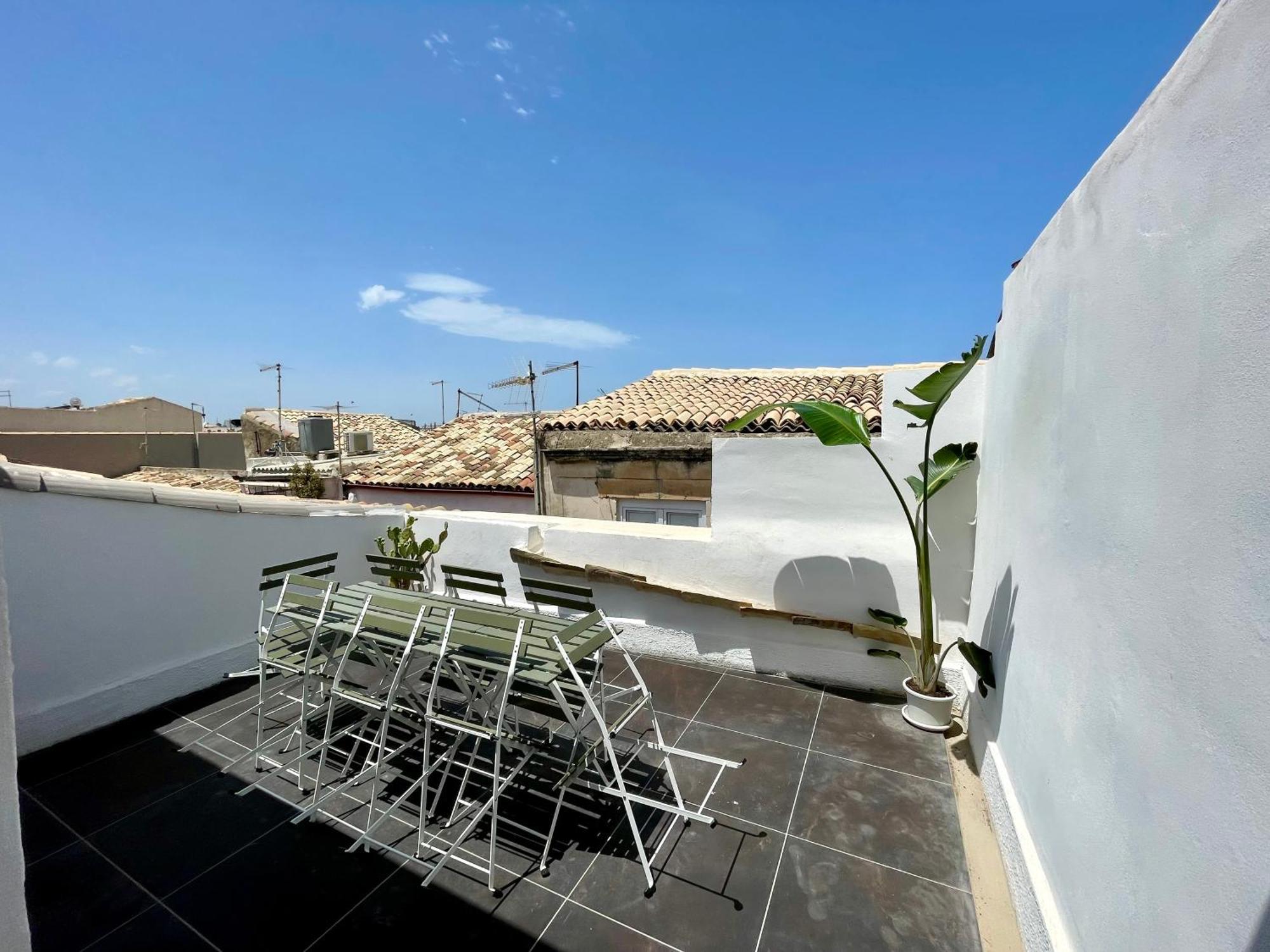 Ortyki Apartment Syracuse Exterior photo